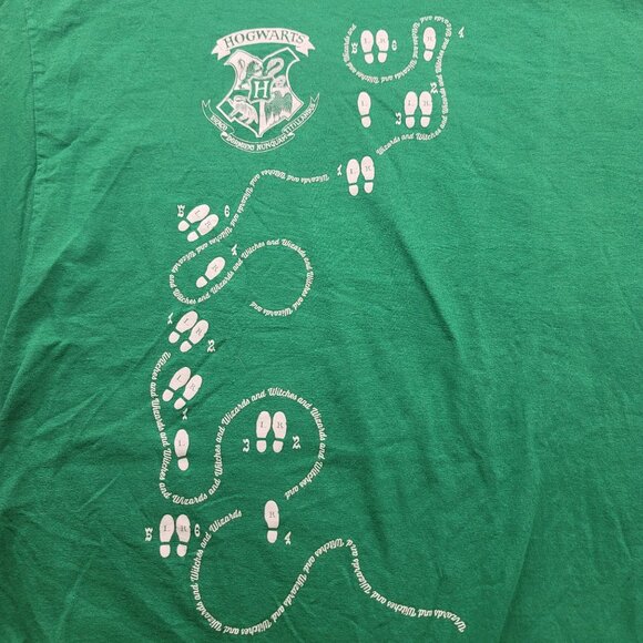 Harry Potter Hogwarts Footprints Mens Green Tee 2XL Witches Wizards Dance - Picture 3 of 8